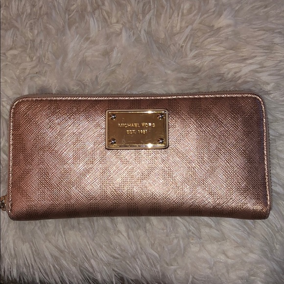 MICHAEL Michael Kors Handbags - Rose gold Michael Kors wallet